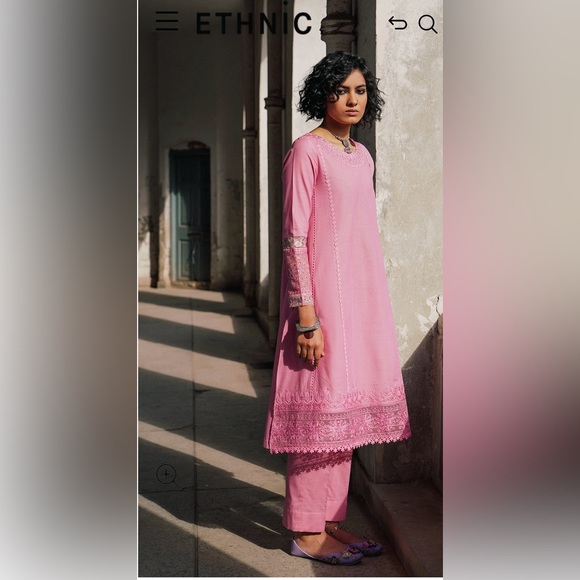 Pakistani Dress - Picture 2 of 6